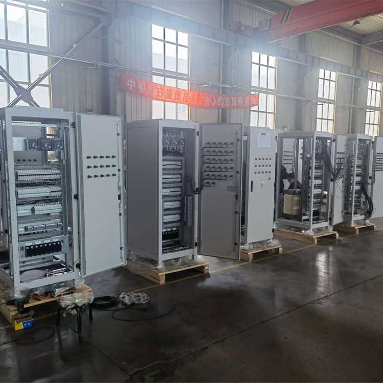 โครงสร้างตู้เข้ากันได้กับส่วนประกอบทำให้แผง LVSG คุณภาพ