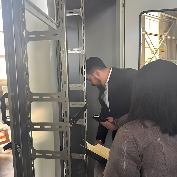 SKYT ยินดีต้อนรับลูกค้าในสหราชอาณาจักรสำหรับการยอมรับตัวอย่าง การสั่งซื้อจำนวนมาก และความร่วมมือในอนาคต